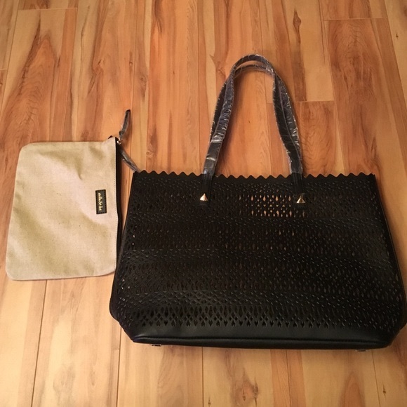 Avalon Tote -Black Perf - Picture 5 of 7